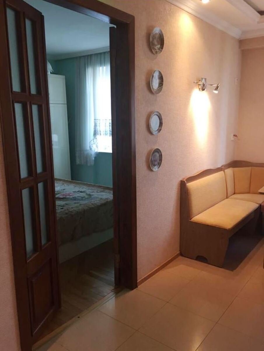 Kirayə verilir 2 otaqlı köhnə tikili, 80 m², 28 May m.-8