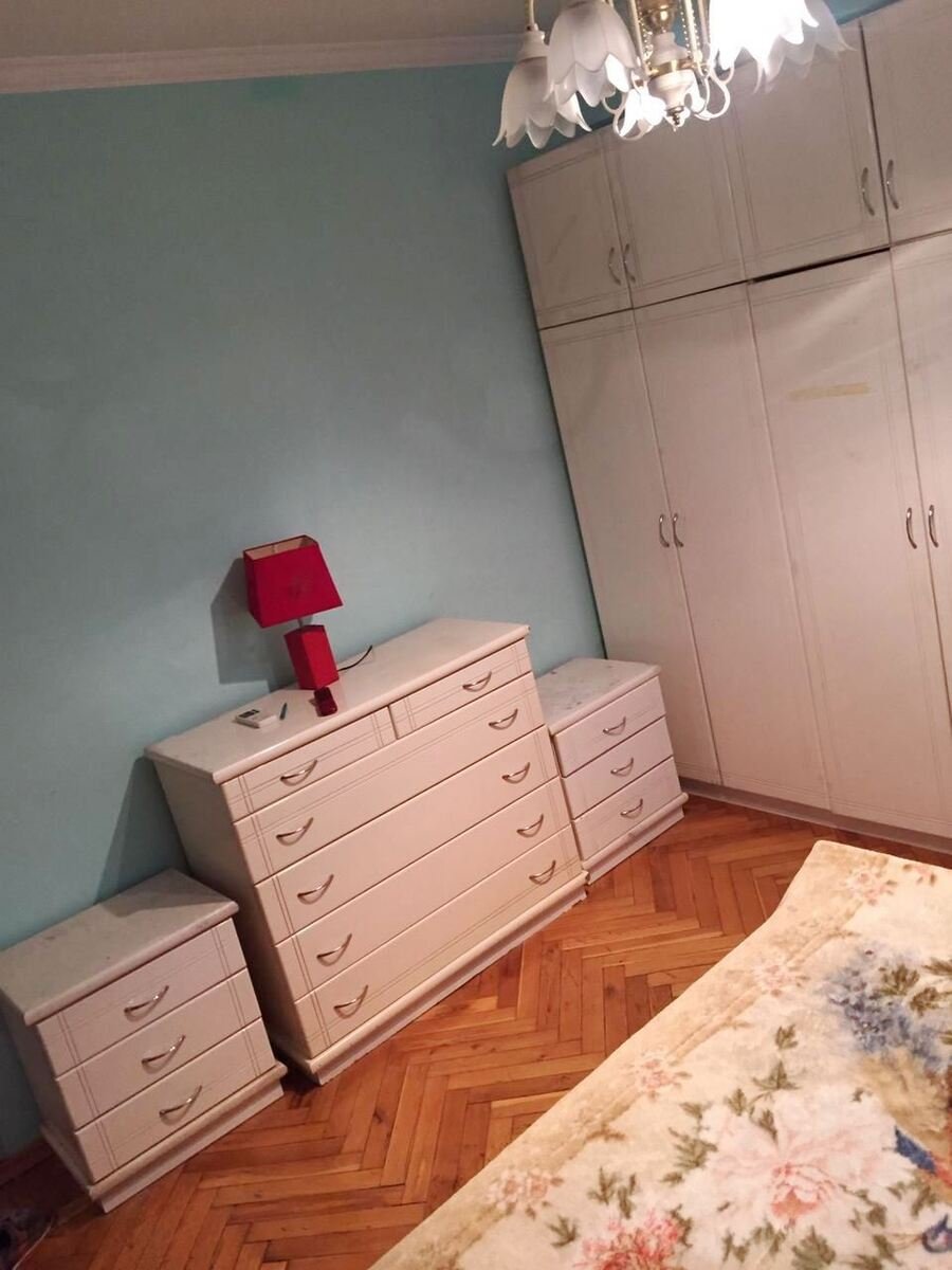 Kirayə verilir 2 otaqlı köhnə tikili, 80 m², 28 May m.-11