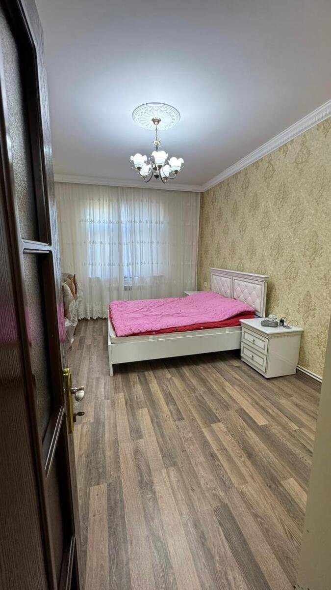 Satılır 3 otaqlı köhnə tikili, 75 m², Memar Əcəmi m.-4