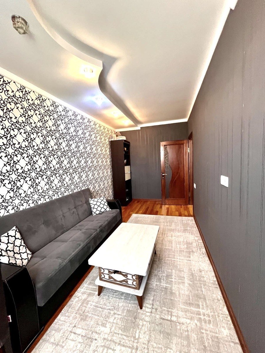 Satılır 4 otaqlı köhnə tikili, 80 m², Lökbatan-11