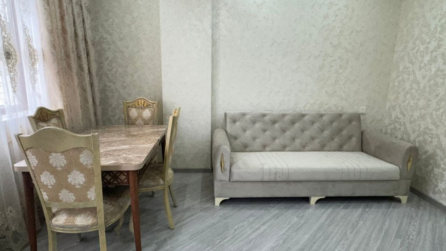 Kirayə verilir 2 otaqlı yeni tikili, 70 m², Bakıxanov (Razin)-1