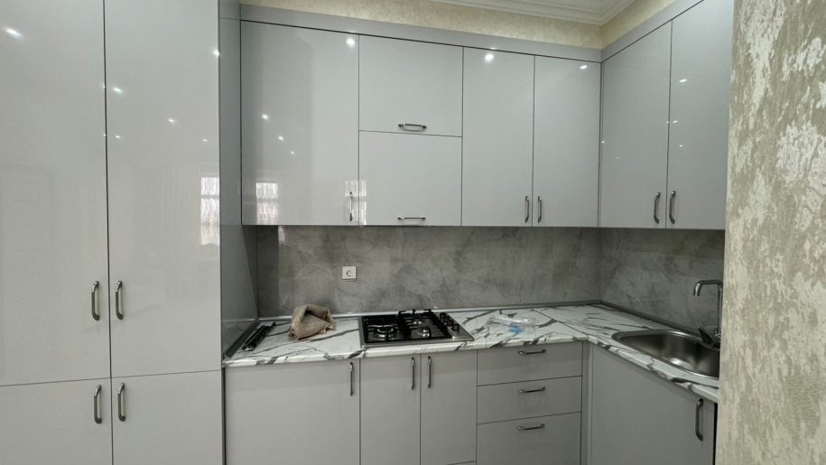 Kirayə verilir 2 otaqlı yeni tikili, 70 m², Bakıxanov (Razin)-11