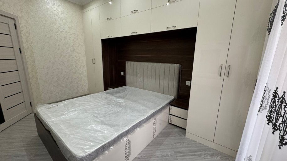 Kirayə verilir 2 otaqlı yeni tikili, 70 m², Bakıxanov (Razin)-13