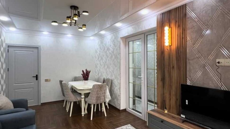 Satılır 2 otaqlı köhnə tikili, 70 m², Memar Əcəmi m.-2