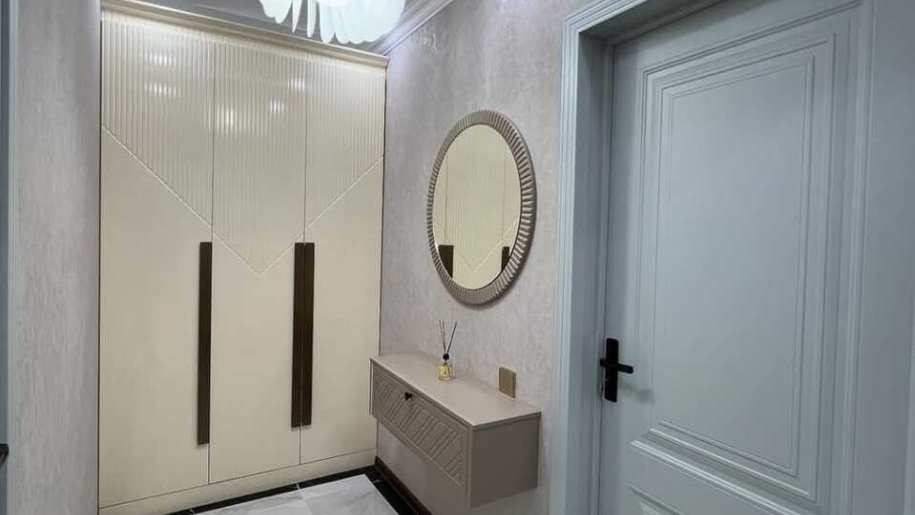 Satılır 2 otaqlı köhnə tikili, 70 m², Memar Əcəmi m.-4