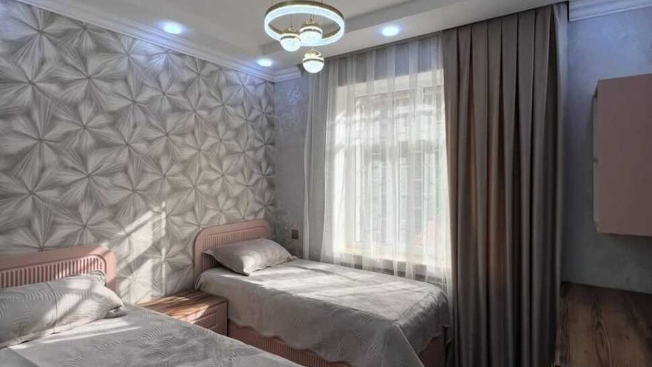 Satılır 2 otaqlı köhnə tikili, 70 m², Memar Əcəmi m.-5