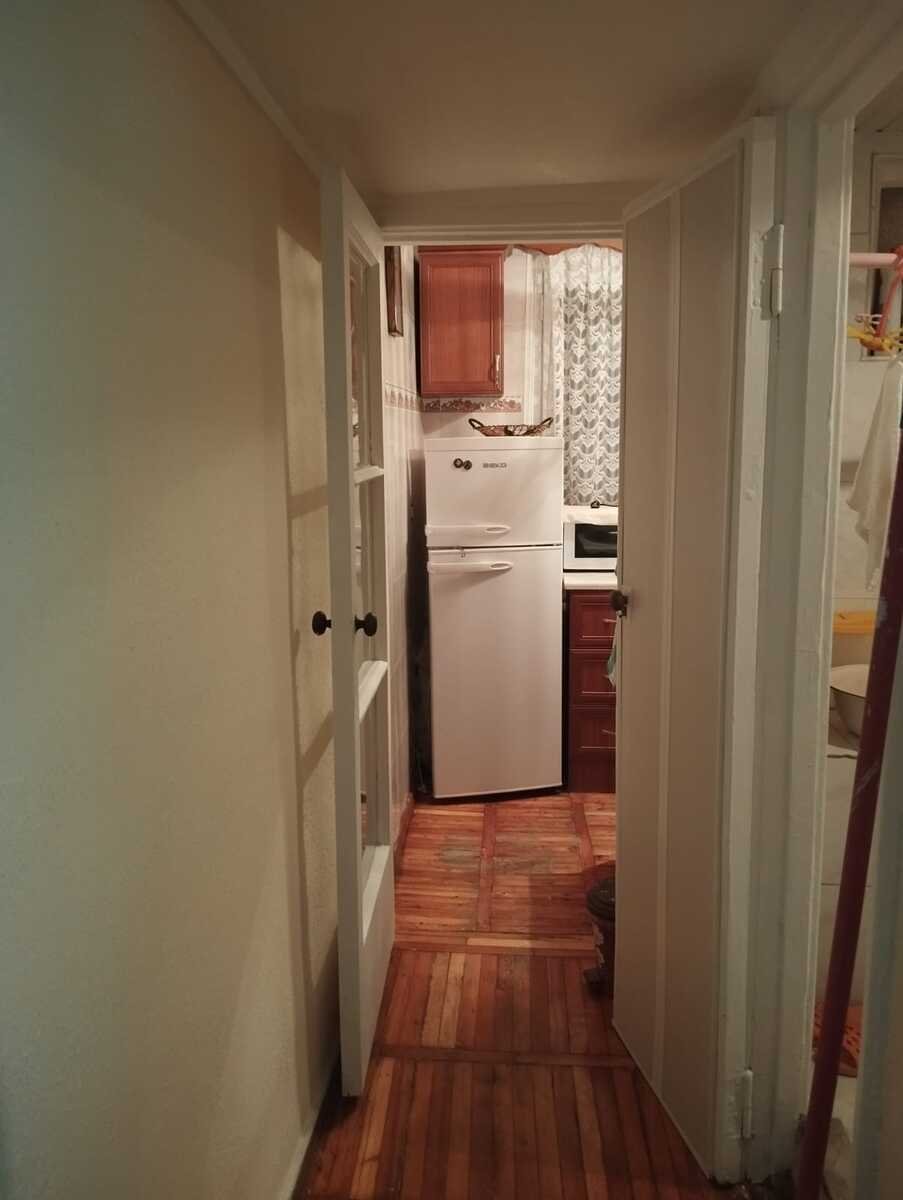 Kirayə verilir 1 otaqlı köhnə tikili, 30 m², Elmlər Akademiyası m.-5