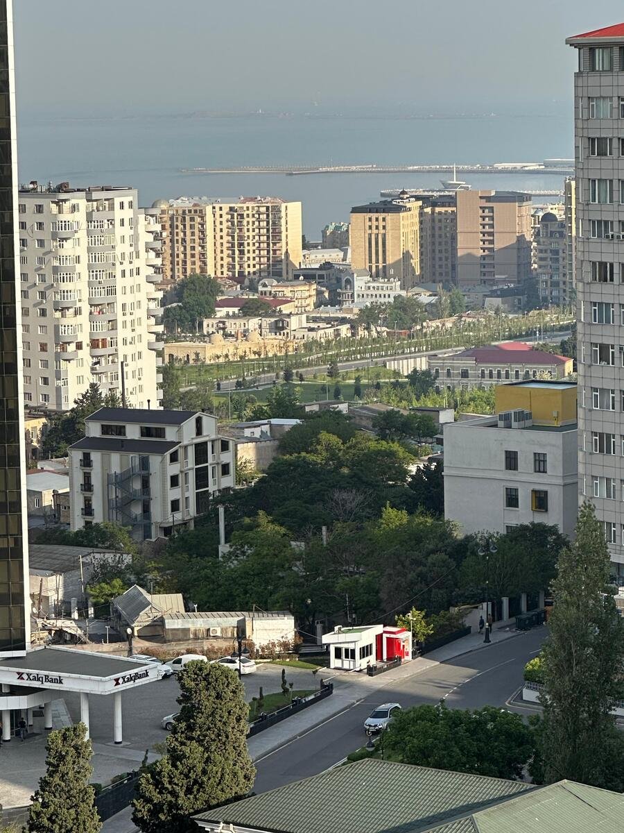 Satılır 3 otaqlı yeni tikili, 176 m², Elmlər Akademiyası m.-6