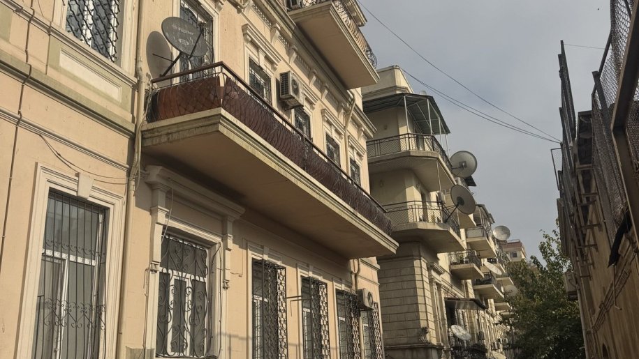 Satılır 3 otaqlı köhnə tikili, 73 m², Sahil m.-2