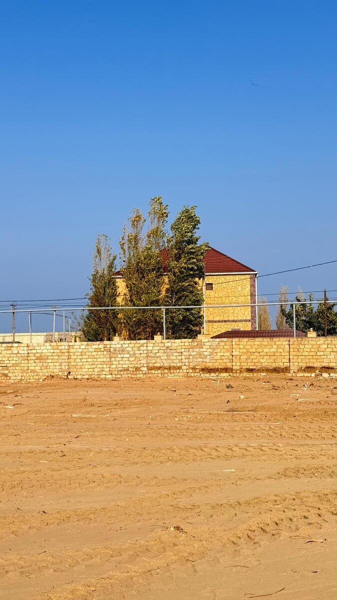 4 sot torpaq satılır, Novxanı-7