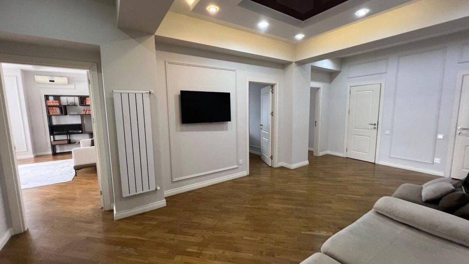Satılır 4 otaqlı yeni tikili, 145 m², 20 Yanvar m.-5