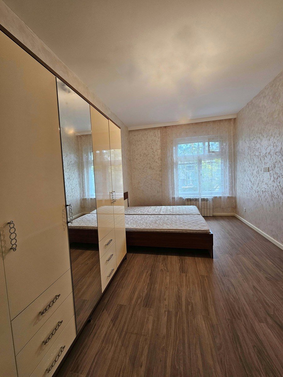 Kirayə verilir 2 otaqlı köhnə tikili, 55 m², İçərişəhər m.-3