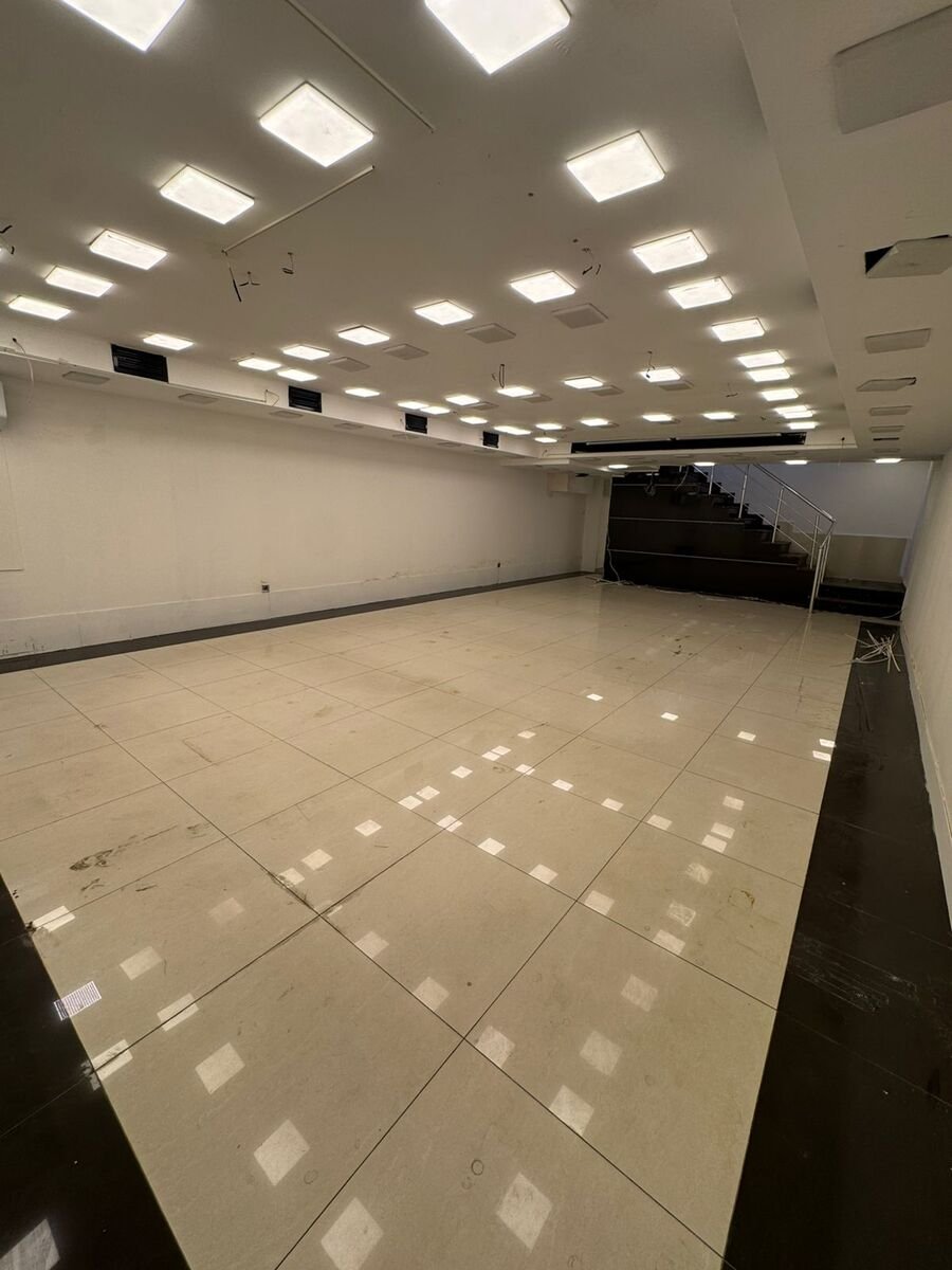 220 kv.m. obyekt icarəyə verilir, 28 May m.-7