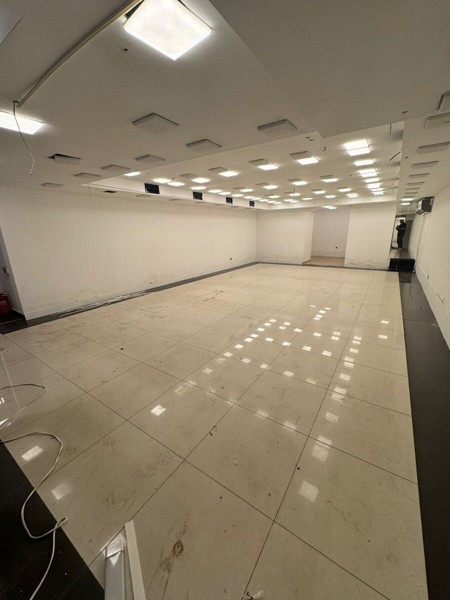 220 kv.m. obyekt icarəyə verilir, 28 May m.-14