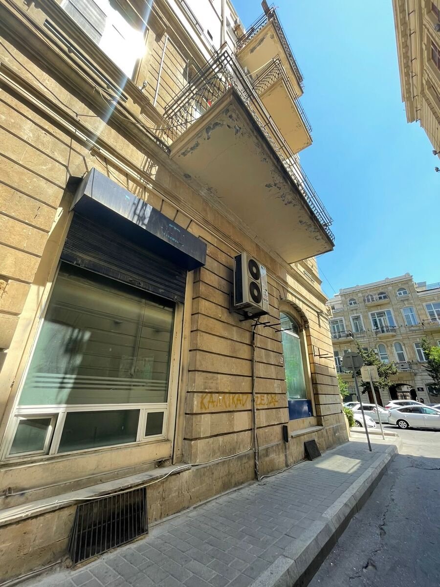 90 kv.m. obyekt icarəyə verilir, 28 May m.-3