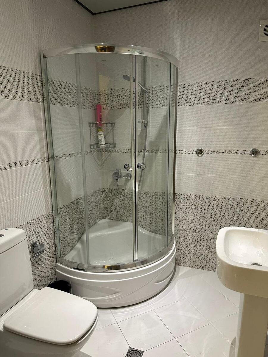 Kirayə verilir 4 otaqlı yeni tikili, 180 m², Nizami m.-14