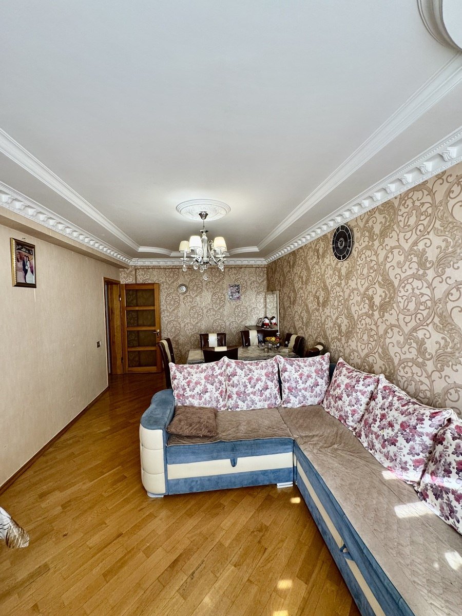 Satılır 2 otaqlı yeni tikili, 62 m², İnşaatçılar m.-2