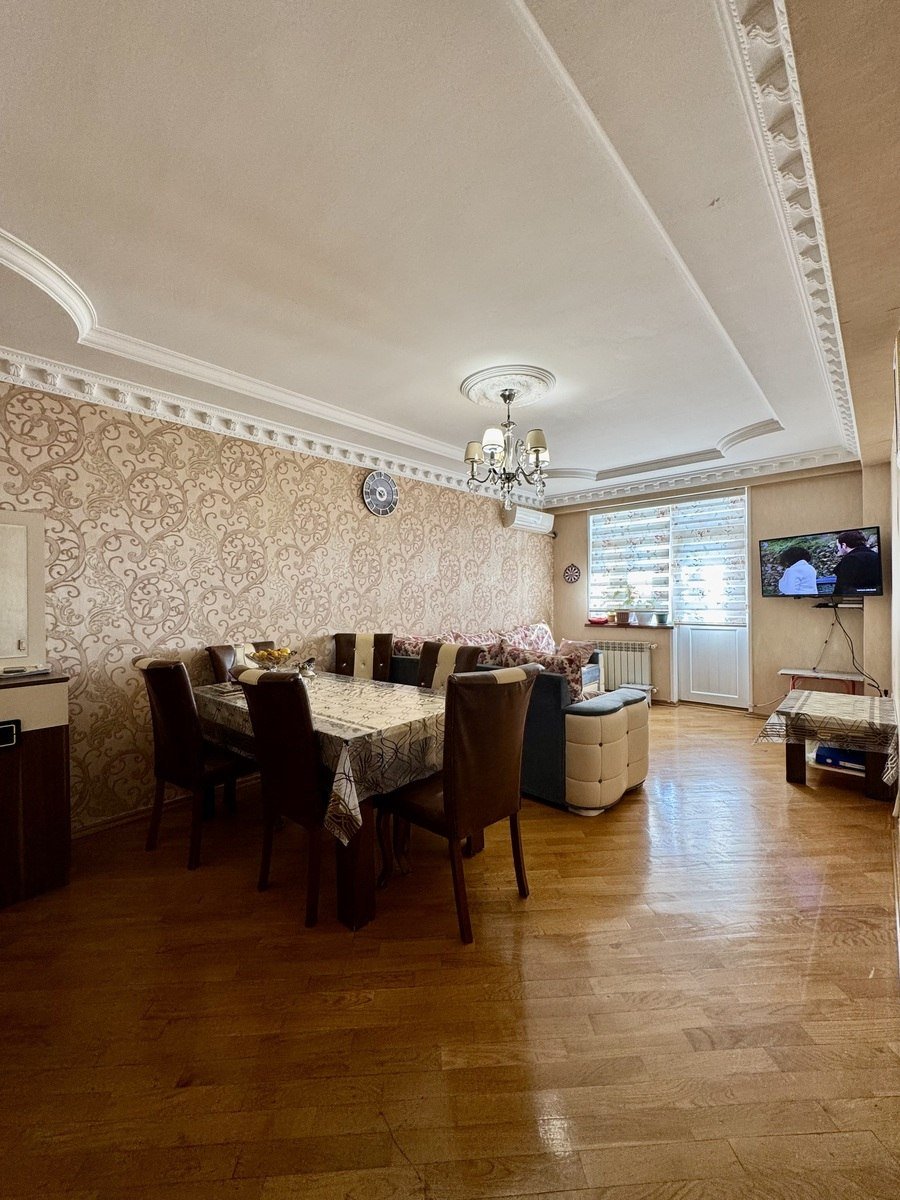 Satılır 2 otaqlı yeni tikili, 62 m², İnşaatçılar m.-3