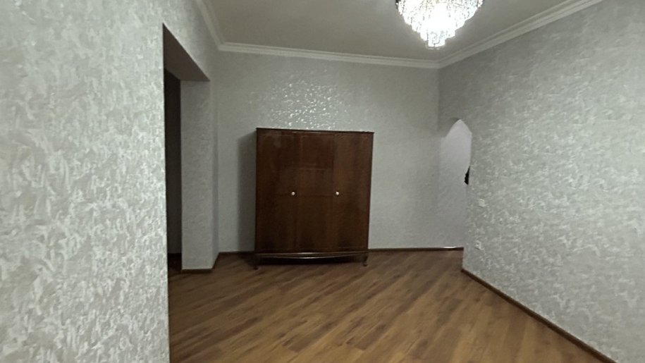 Kirayə verilir 2 otaqlı köhnə tikili, 45 m², Azadlıq Prospekti m.-4