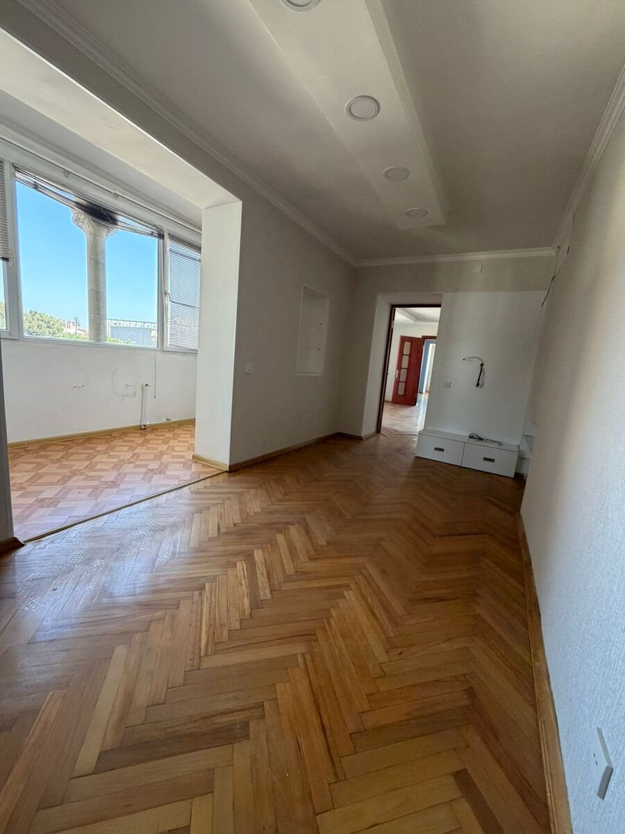 Satılır 3 otaqlı köhnə tikili, 85 m², Gənclik m.-24