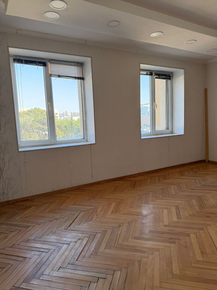 Satılır 3 otaqlı köhnə tikili, 85 m², Gənclik m.-27