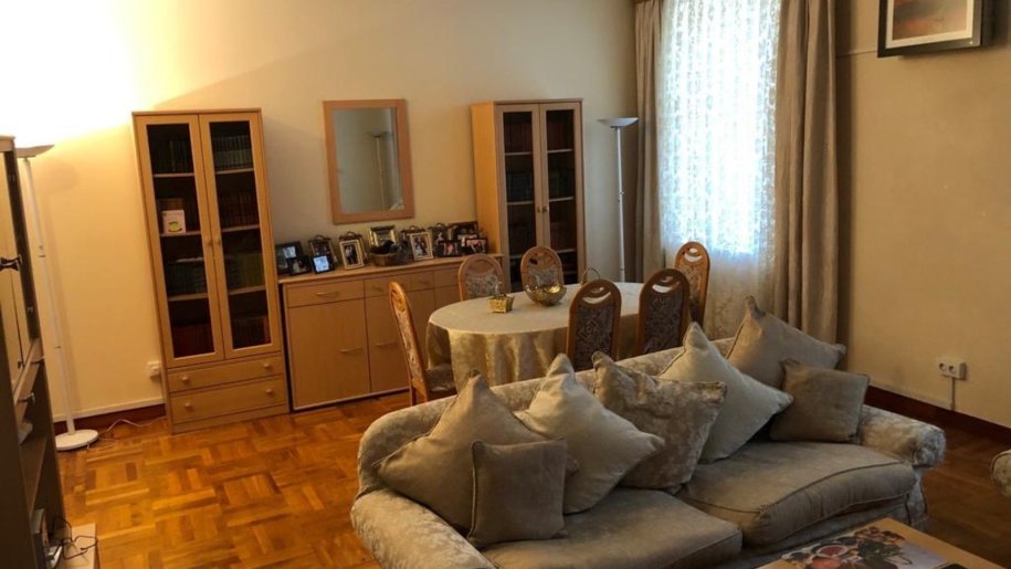 Satılır 4 otaqlı köhnə tikili, 108 m², İçərişəhər m.-5