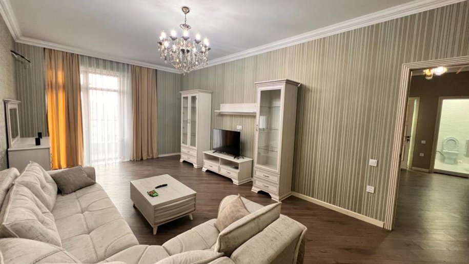 Satılır 2 otaqlı yeni tikili, 105 m², 8 noyabr-2