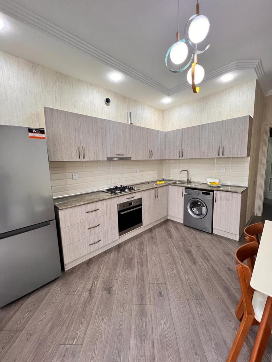 Satılır 2 otaqlı yeni tikili, 105 m², 8 noyabr-9