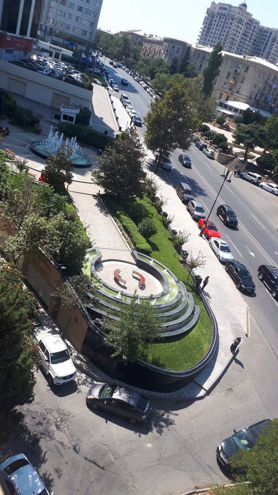 Satılır 4 otaqlı köhnə tikili, 100 m², Elmlər Akademiyası m.-1