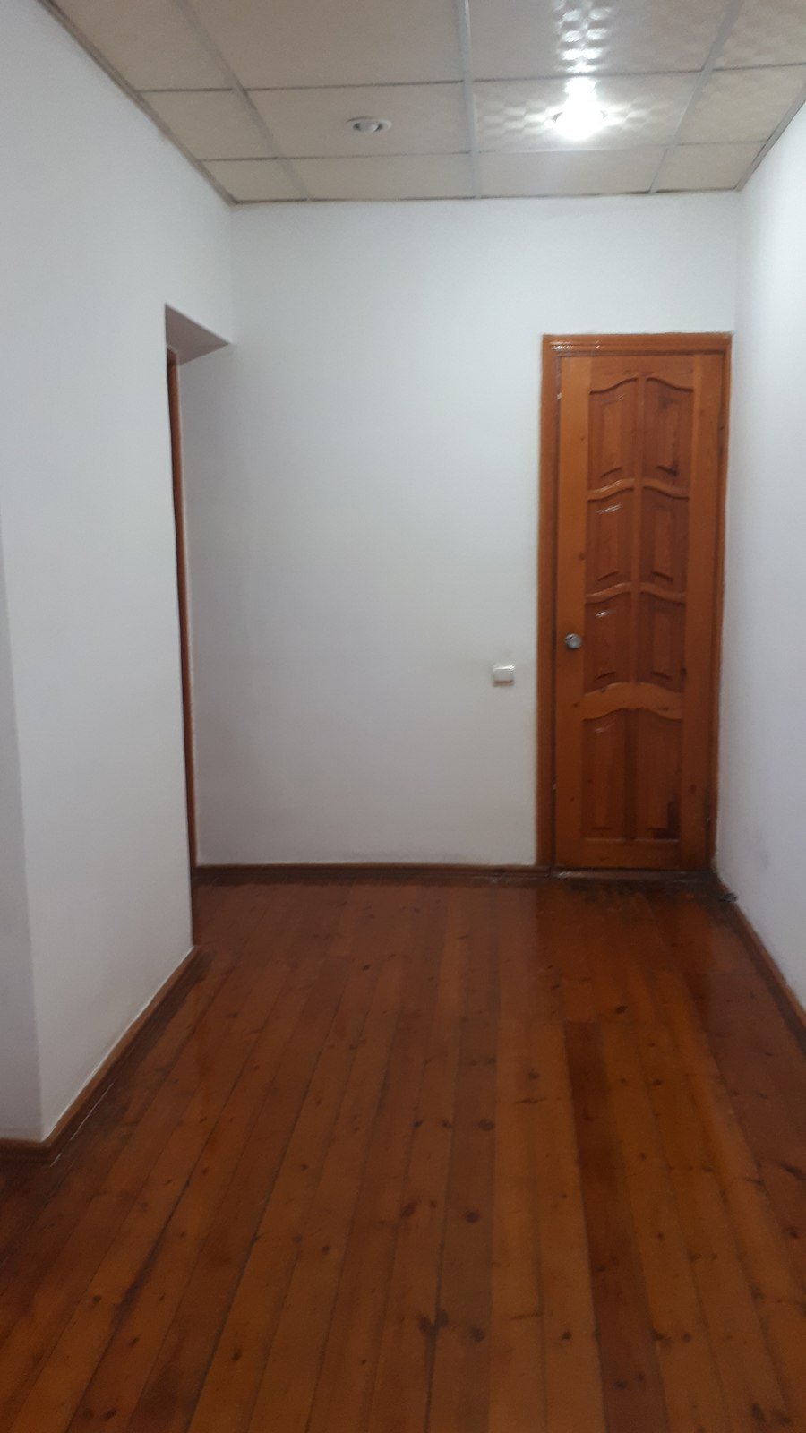 Satılır 4 otaqlı köhnə tikili, 100 m², Elmlər Akademiyası m.-3