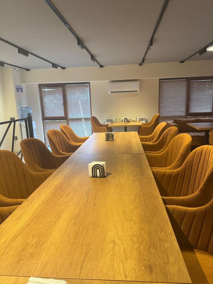 165 kv.m. obyekt icarəyə verilir, Memar Əcəmi m.-1