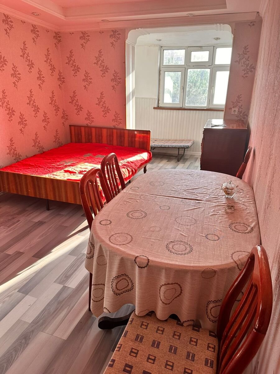 Kirayə verilir 1 otaqlı köhnə tikili, 35 m², İnşaatçılar m.-1