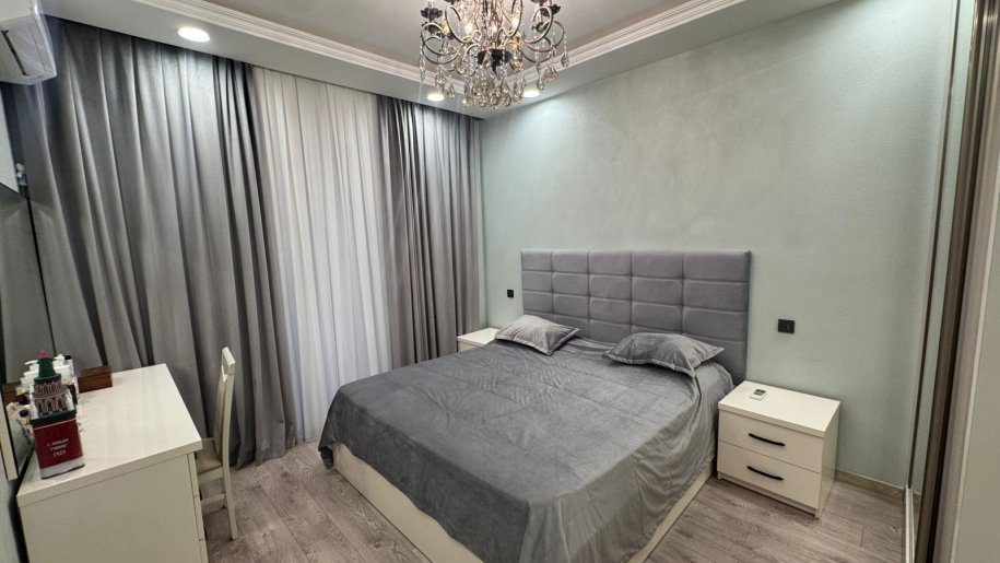 Satılır 4 otaqlı yeni tikili, 179 m², 8 noyabr-4