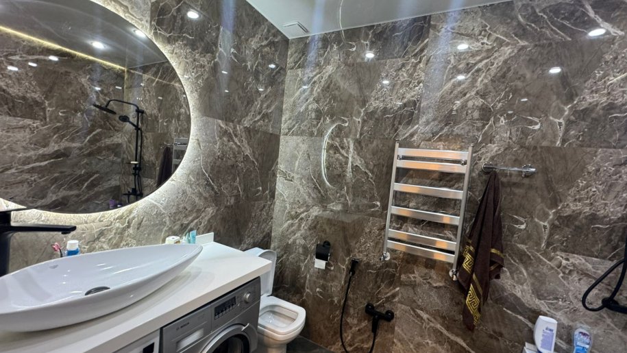 Satılır 4 otaqlı yeni tikili, 179 m², 8 noyabr-13