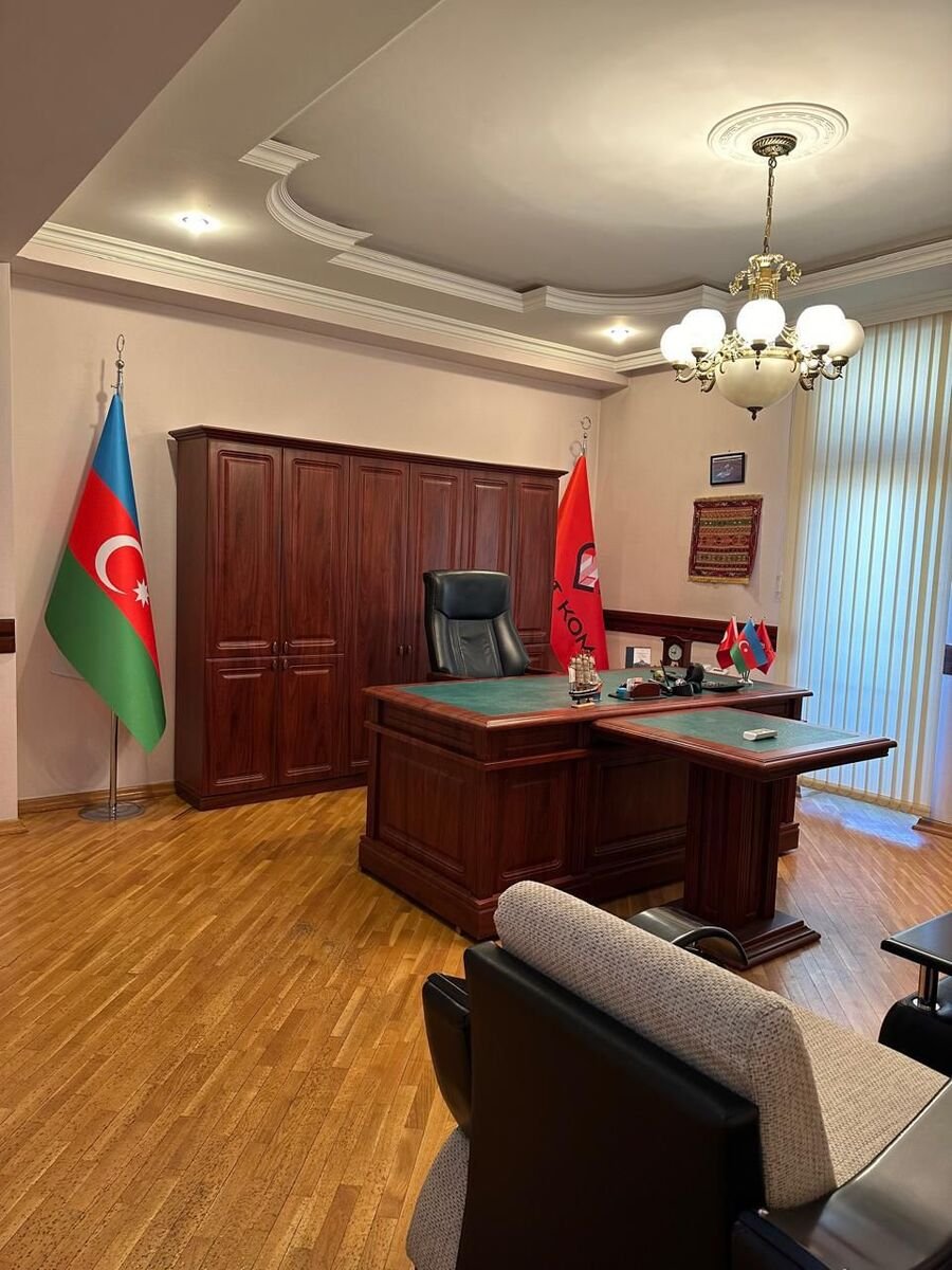 165 m<sup>2</sup> ofis icarəyə verilir, Elmlər Akademiyası m.-1