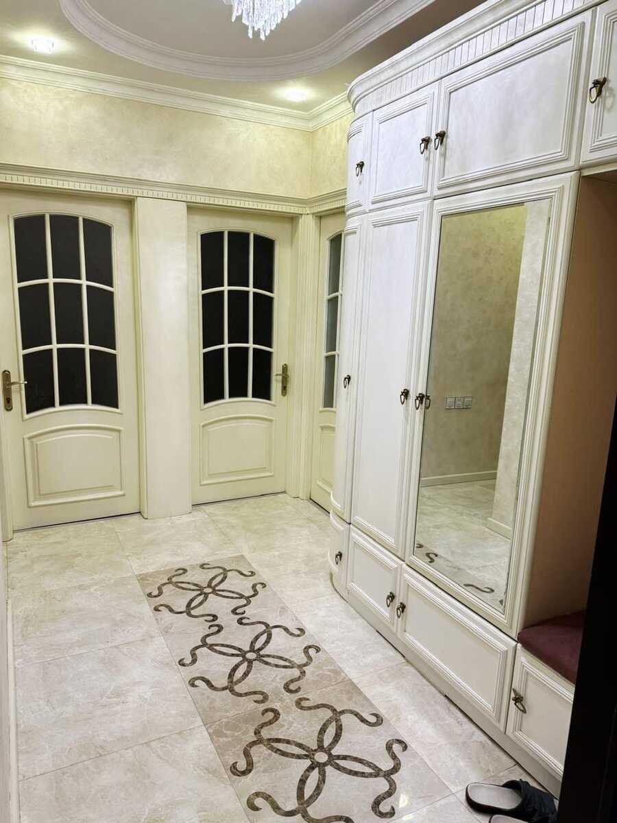 Kirayə verilir 3 otaqlı köhnə tikili, 85 m², Azadlıq Prospekti m.-8