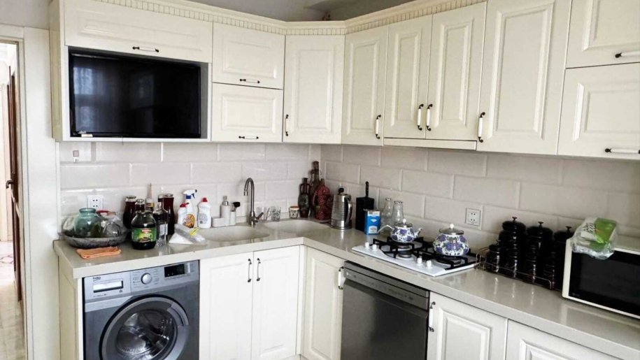 Kirayə verilir 3 otaqlı köhnə tikili, 85 m², Azadlıq Prospekti m.-9