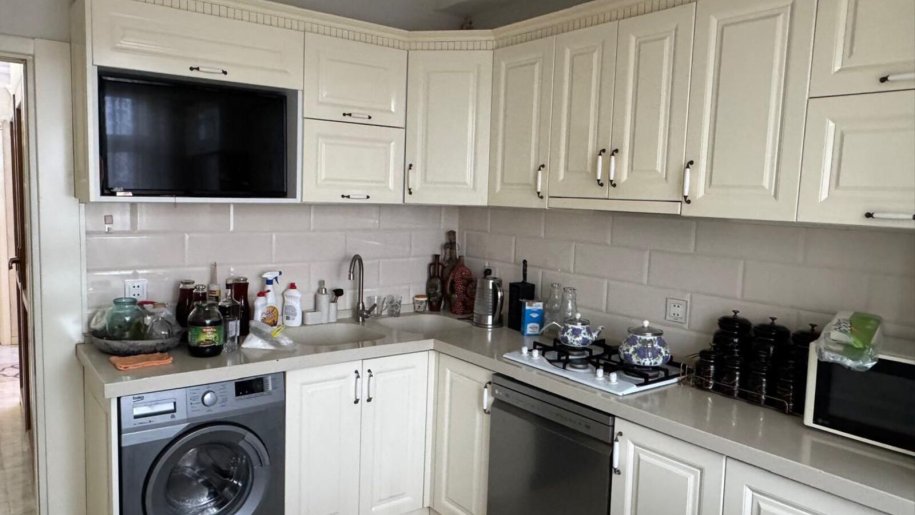 Kirayə verilir 3 otaqlı köhnə tikili, 85 m², Azadlıq Prospekti m.-2