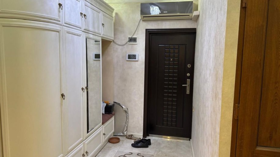 Kirayə verilir 3 otaqlı köhnə tikili, 85 m², Azadlıq Prospekti m.-5