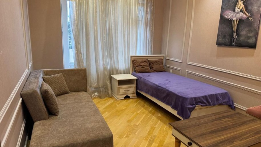 Kirayə verilir 3 otaqlı köhnə tikili, 85 m², Azadlıq Prospekti m.-9