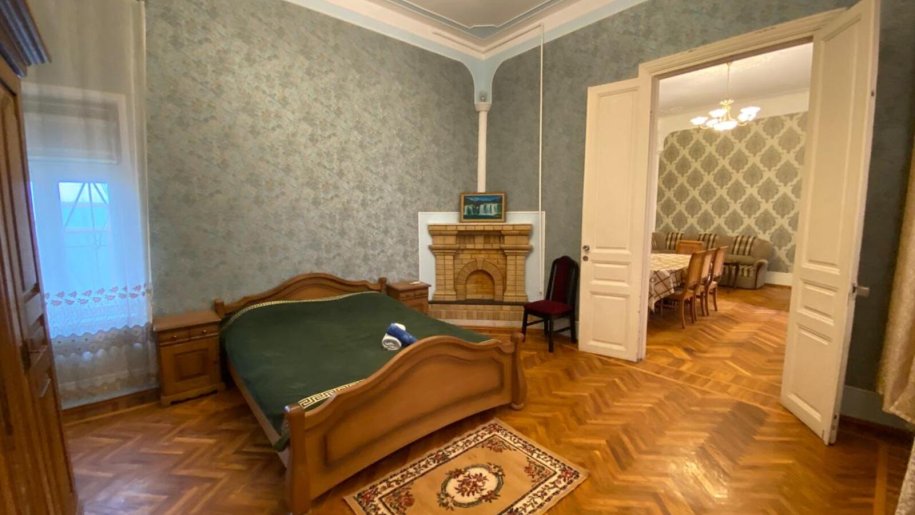 Kirayə verilir 4 otaqlı köhnə tikili, 160 m², Sahil m.-14