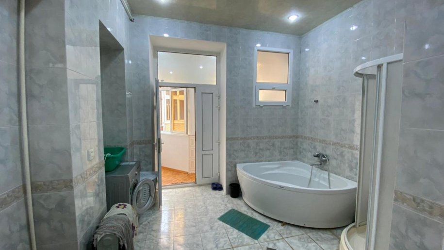 Kirayə verilir 4 otaqlı köhnə tikili, 160 m², Sahil m.-15