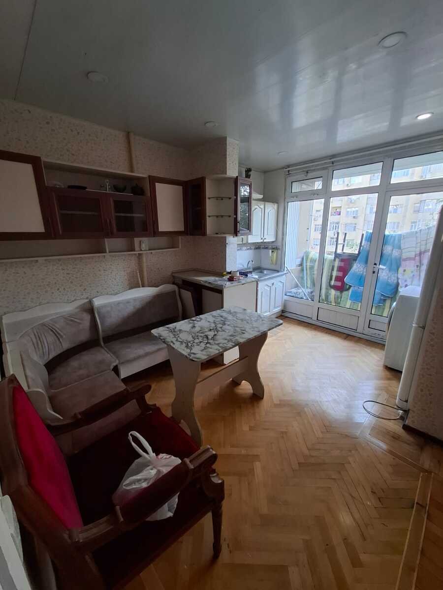 Satılır 2 otaqlı köhnə tikili, 60 m², Həzi Aslanov m.-1