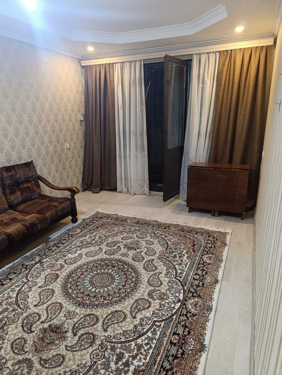 Kirayə verilir 2 otaqlı köhnə tikili, 55 m², Neftçilər m.-14