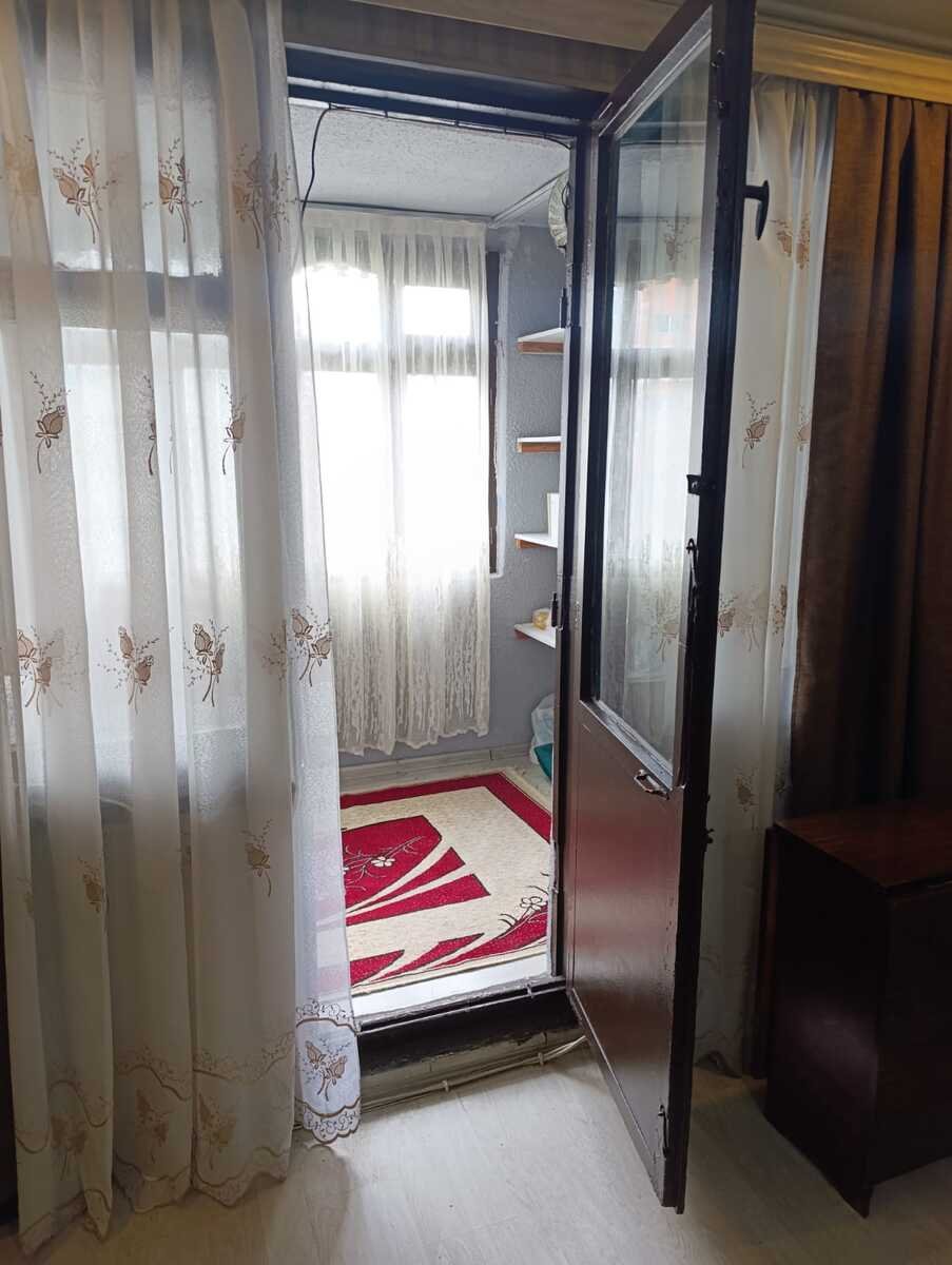 Kirayə verilir 2 otaqlı köhnə tikili, 55 m², Neftçilər m.-21