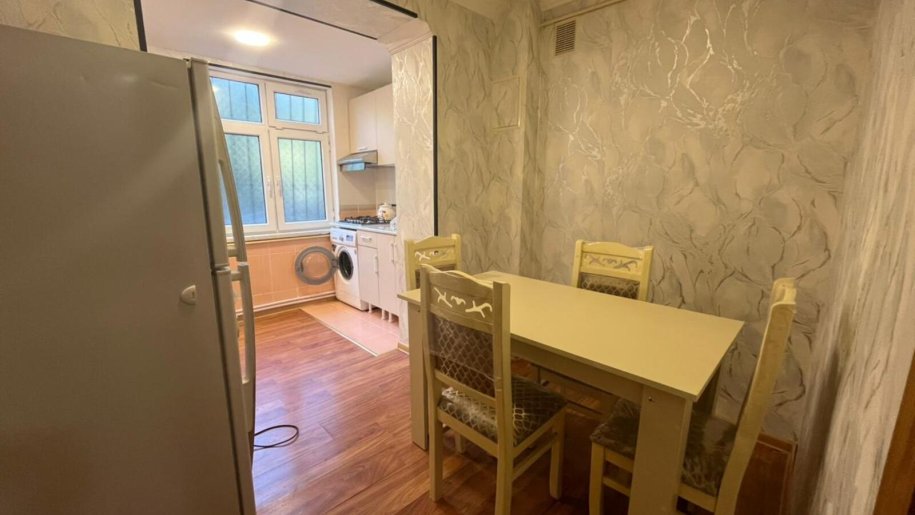 Kirayə verilir 3 otaqlı köhnə tikili, 65 m², Gənclik m.-12