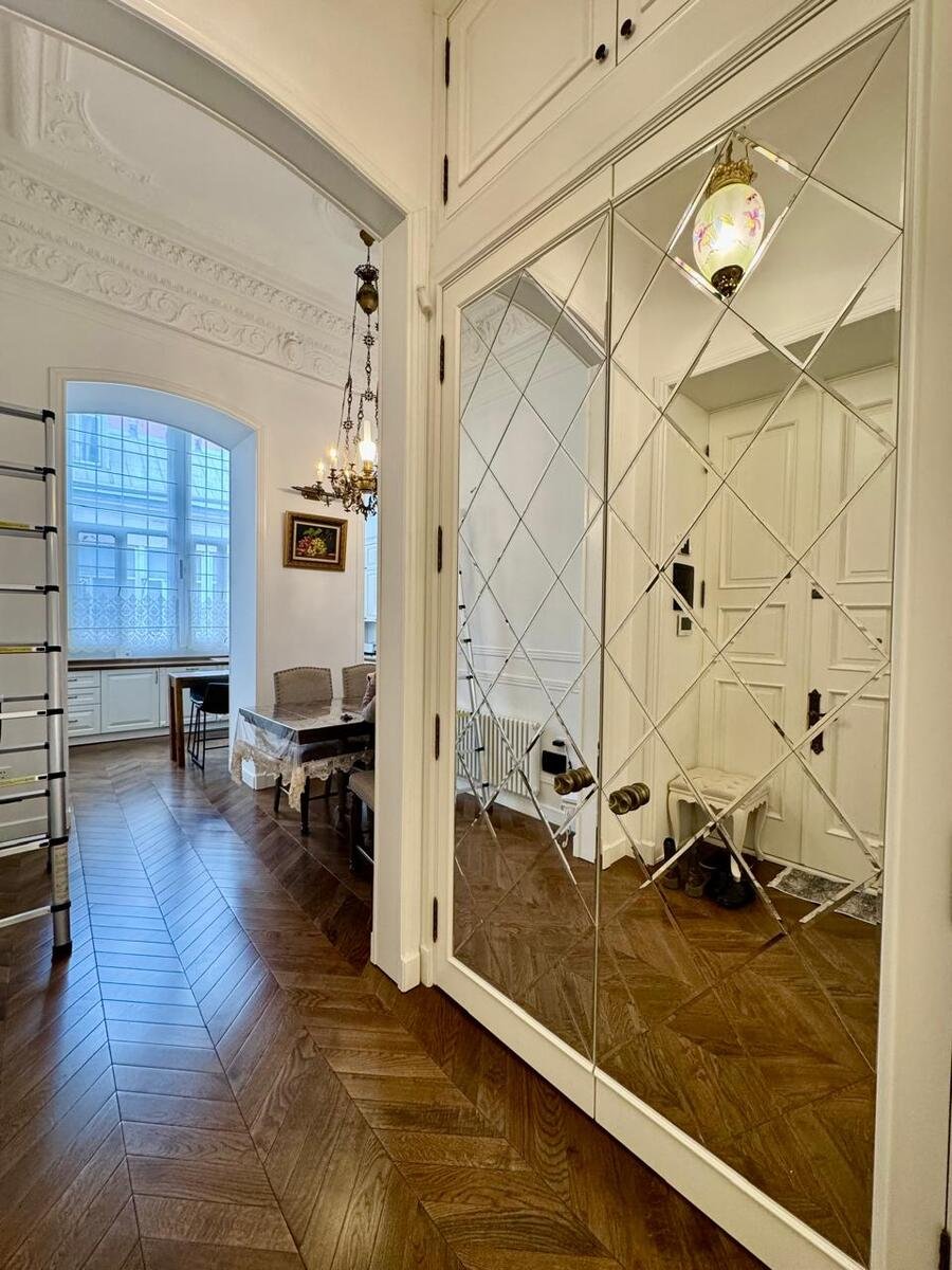 Satılır 2 otaqlı köhnə tikili, 72 m², Sahil m.-21