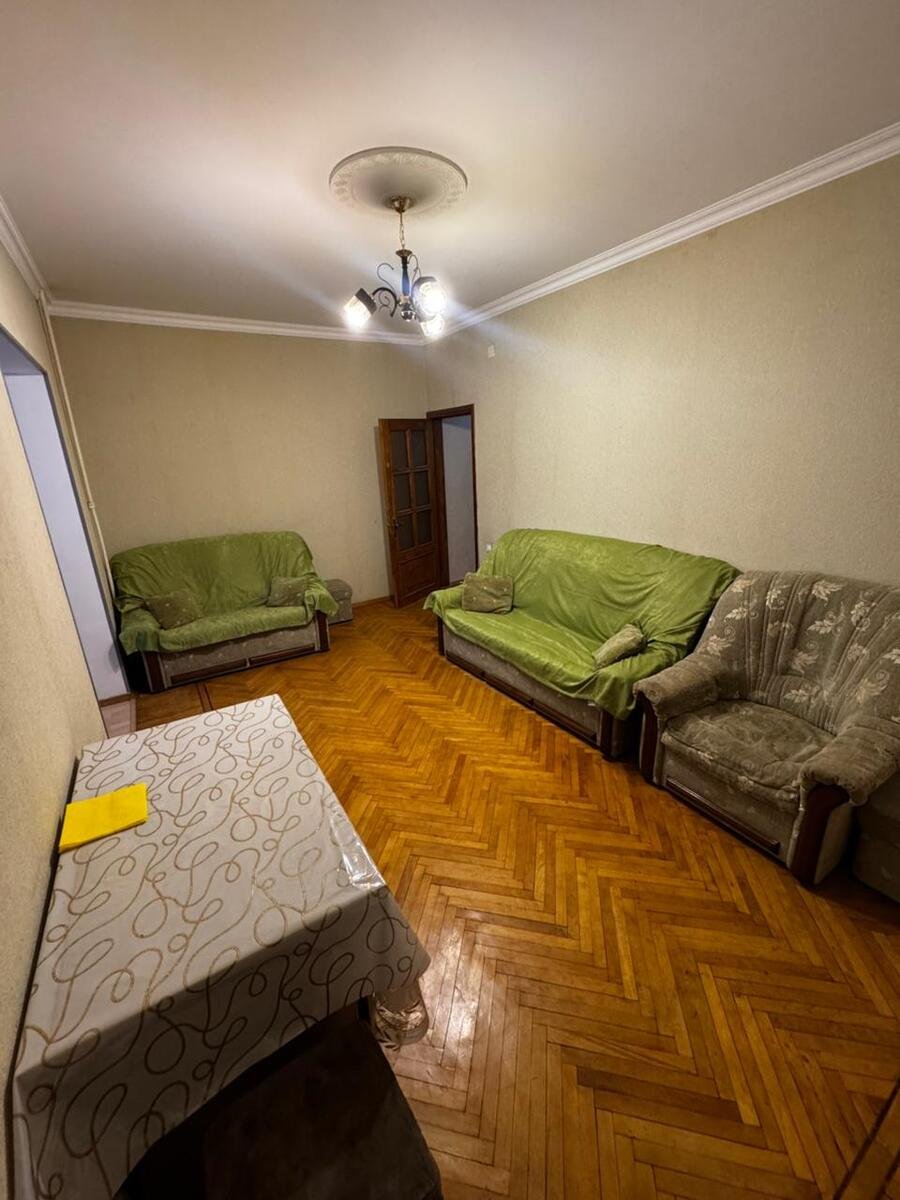Kirayə verilir 2 otaqlı köhnə tikili, 75 m², Gənclik m.-2