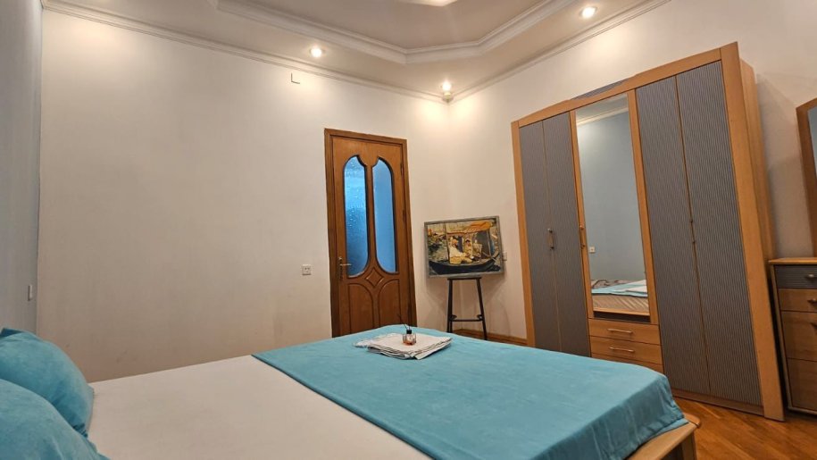 Kirayə verilir 2 otaqlı köhnə tikili, 75 m², İçərişəhər m.-9