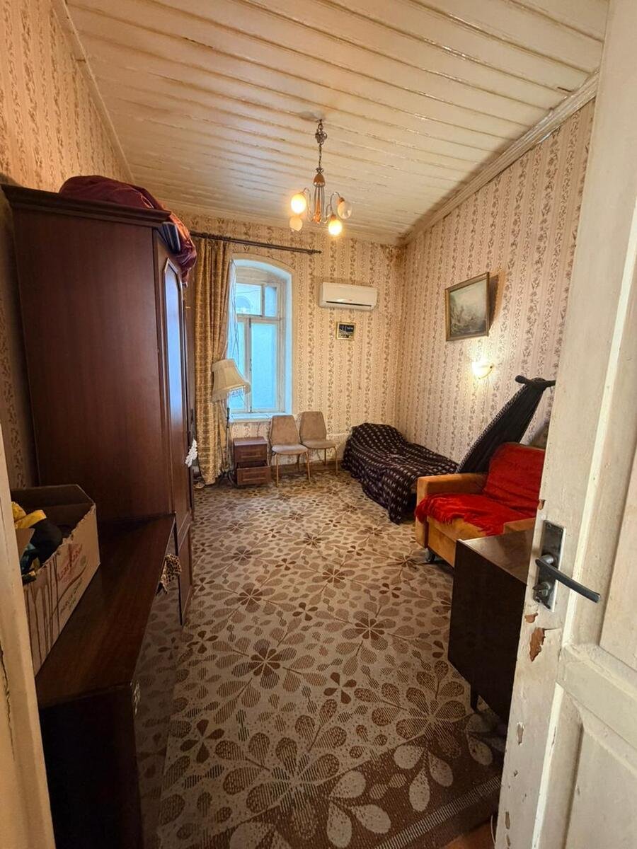 Kirayə verilir 3 otaqlı köhnə tikili, 90 m², Sahil m.-1